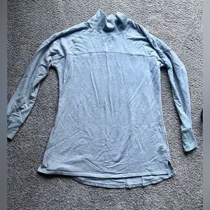 LL Bean women’s long sleeve shirt. Excellent preowned condition. Size Medium.